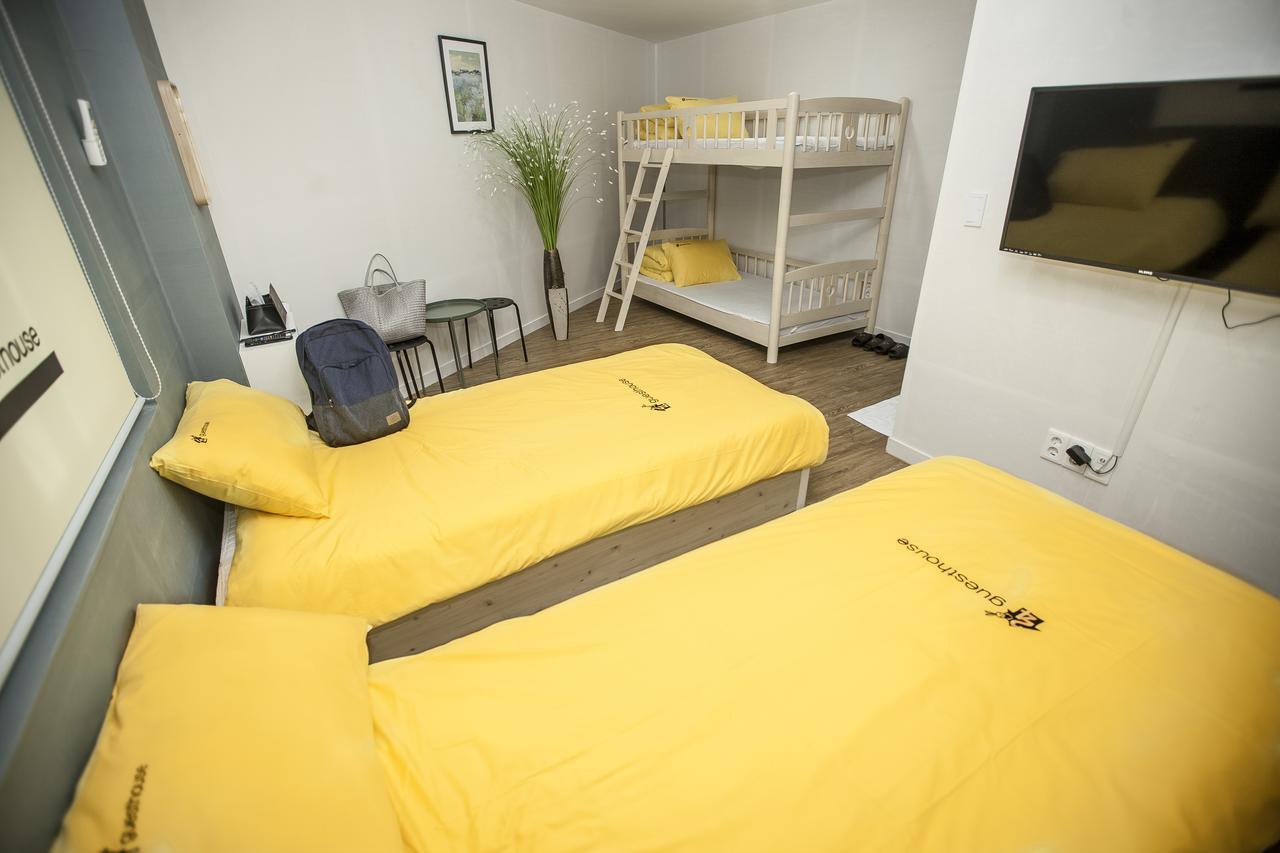 24 Guesthouse Jeonju Buitenkant foto